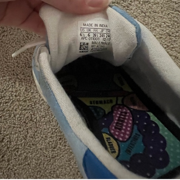 Rare Adidas Stan Smith HOLI Sneakers. Can be for a male or female. - Picture 5 of 6